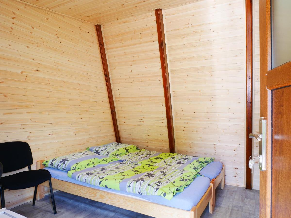 Camping Roznov Hotel Rožnov pod Radhoštěm Eksteriør billede