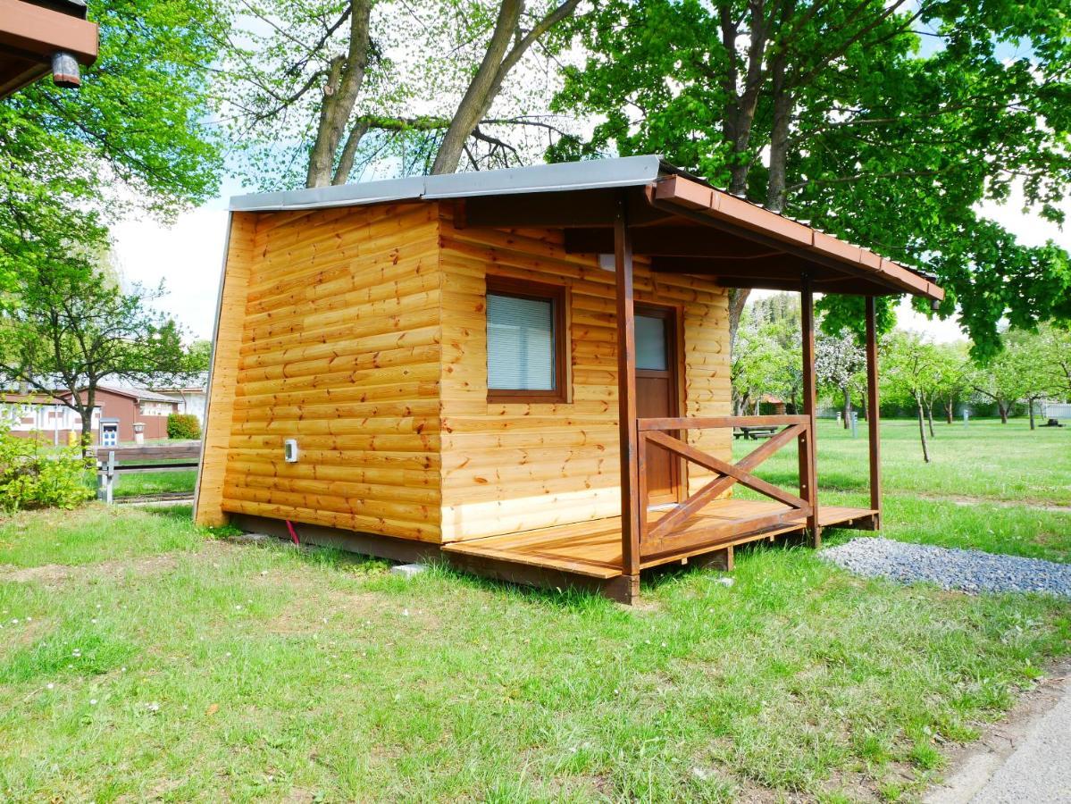 Camping Roznov Hotel Rožnov pod Radhoštěm Eksteriør billede