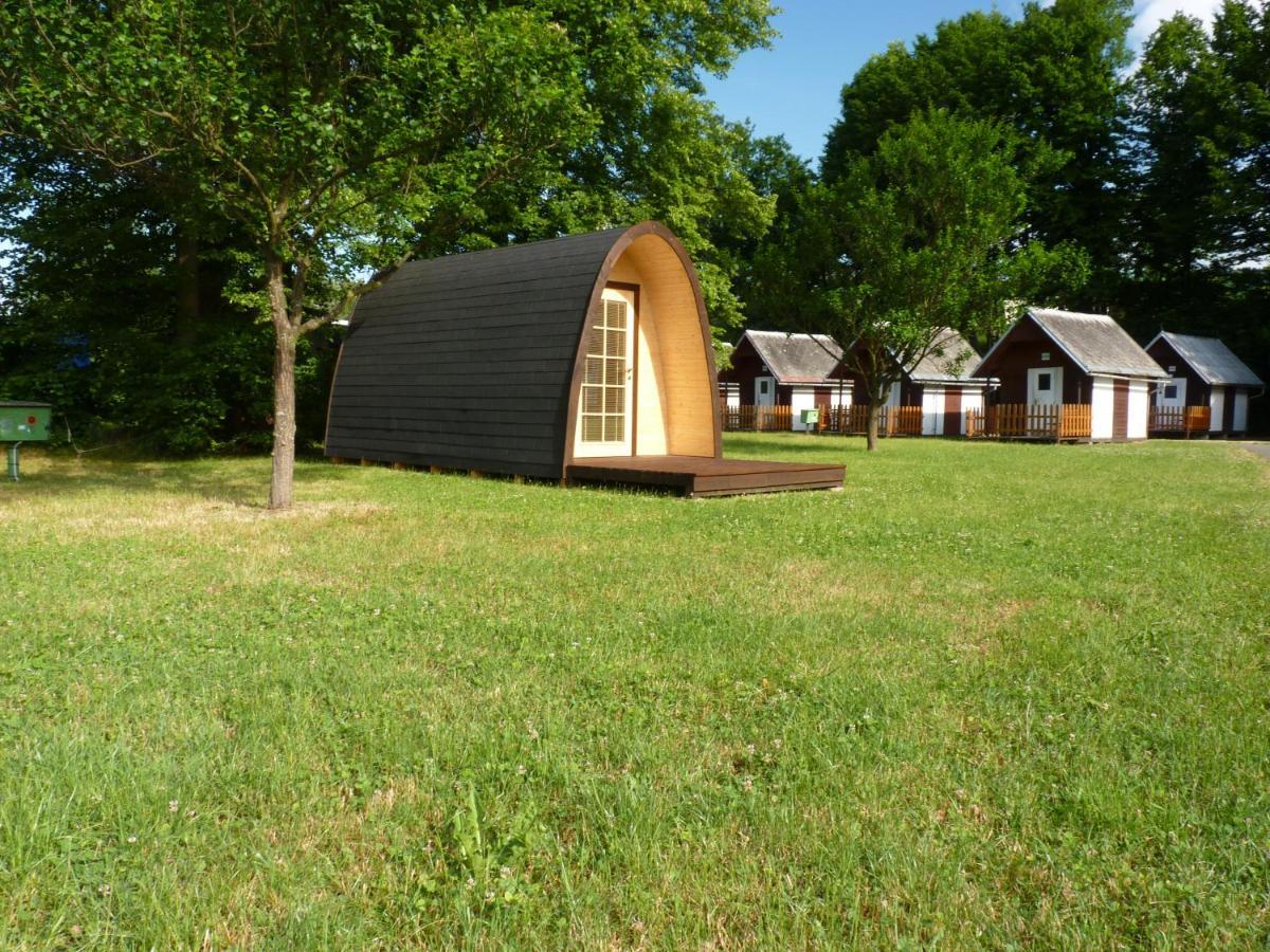 Camping Roznov Rožnov pod Radhoštěm Eksteriør billede