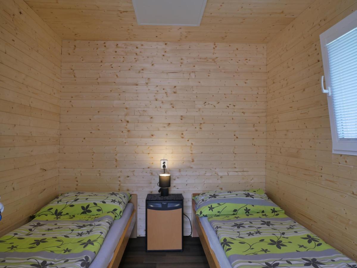 Camping Roznov Rožnov pod Radhoštěm Eksteriør billede