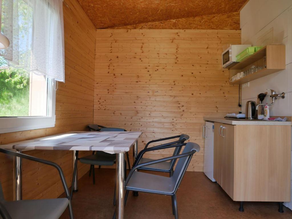 Camping Roznov Hotel Rožnov pod Radhoštěm Eksteriør billede