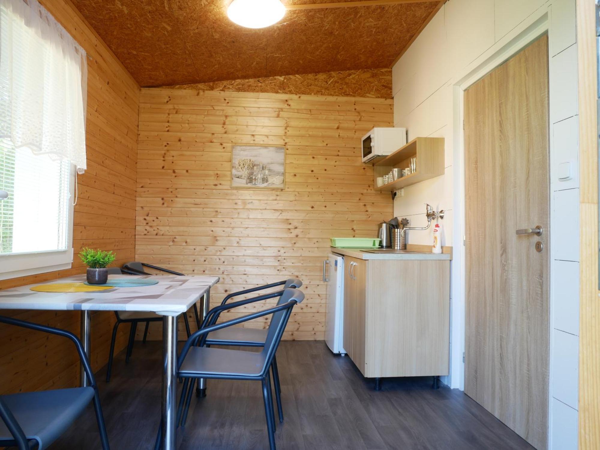 Camping Roznov Rožnov pod Radhoštěm Eksteriør billede
